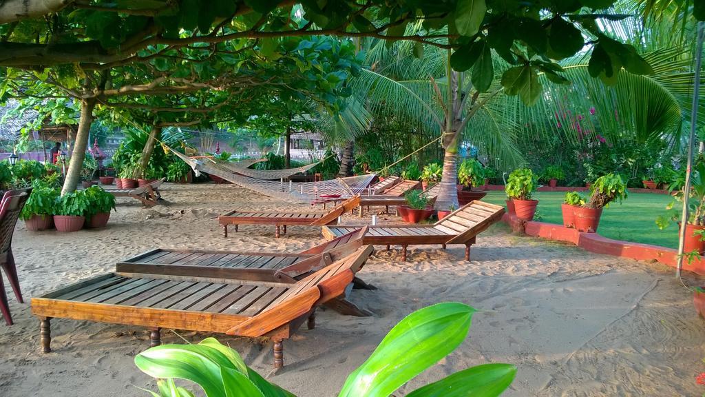 Palm Tree Anex Hotel Varkala Exterior foto