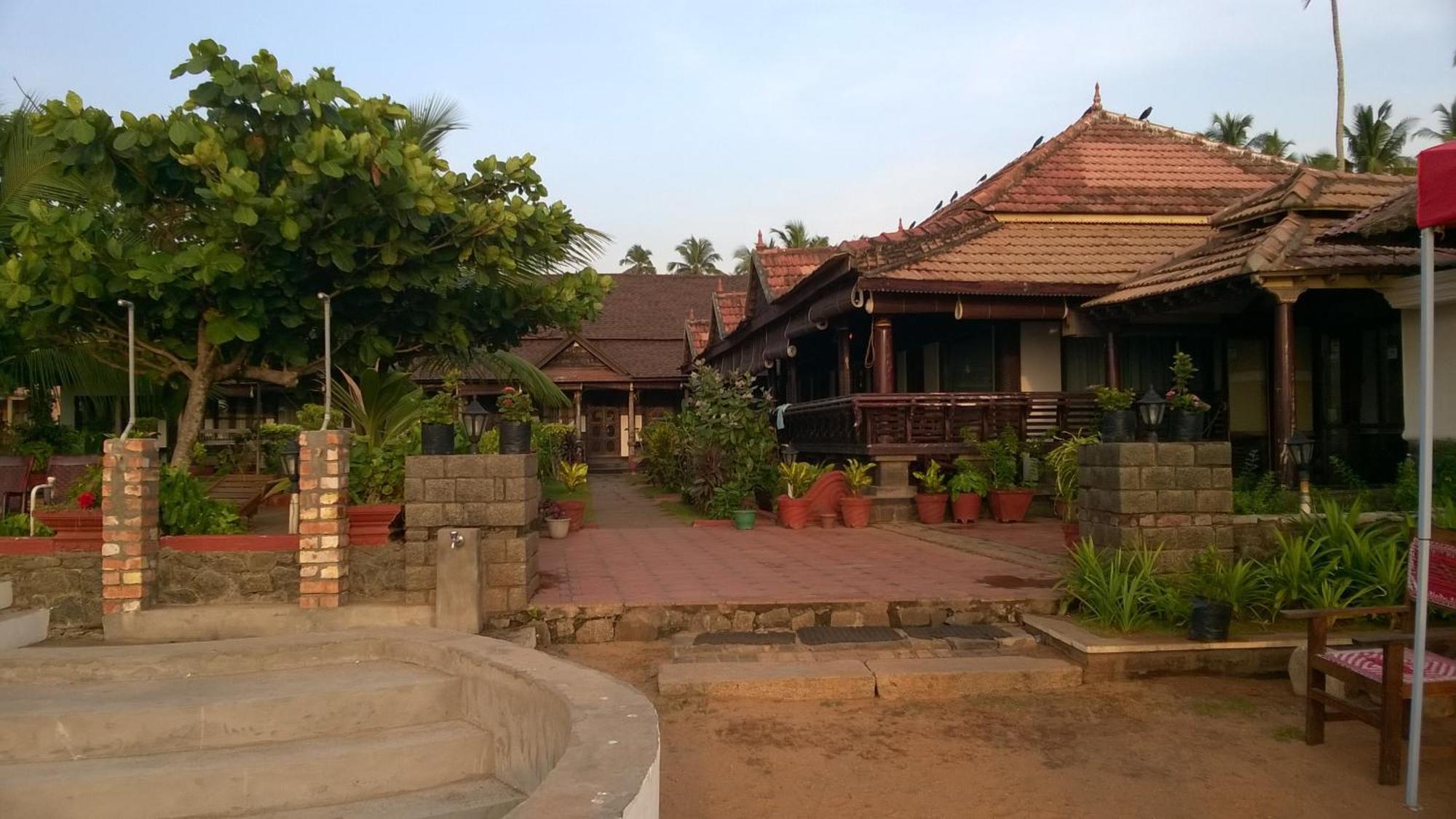 Palm Tree Anex Hotel Varkala Exterior foto